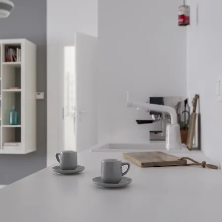 Sunny Mokotow - Near The Metro Apartamento *