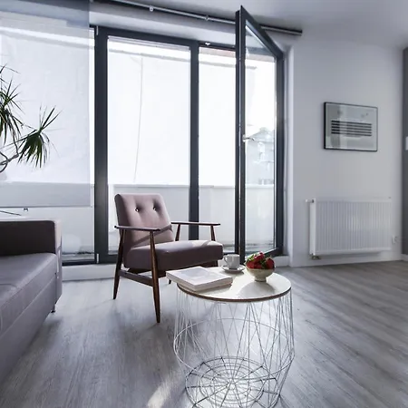 Appartement Sunny Mokotow - Near The Metro *